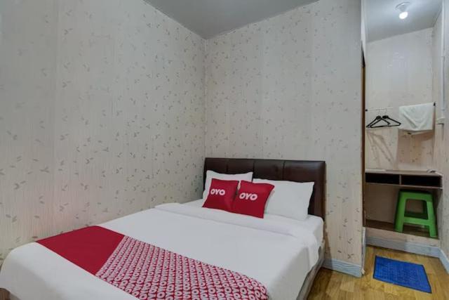 Super Oyo Capital O 3198 Sukomanunggal Inn Surabaya Eksteriør bilde